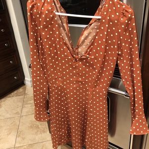 isabella’s cabinet never worn before